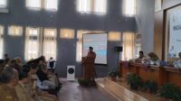 Sekda Rapat Kordinasi Pencegahan Kekerasan Terhadap Perempuan Dan Anak Foto : Sekda Saat membuka acara Rapat Kordinasi Di Aula Dinas Pertanian