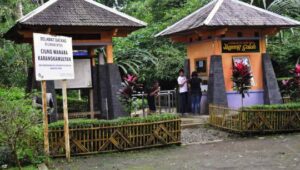 Image of Situs karang kamulyan warisan sejarah kerajaan galuh di ciamis