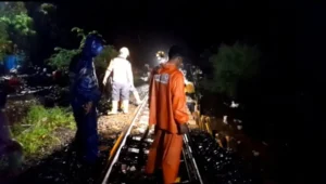 Kai hentikan semua perjalanan kereta akibat gogosan tanah di petak ciamis 2 Image of Kai hentikan semua perjalanan kereta akibat gogosan tanah di petak ciamis 2