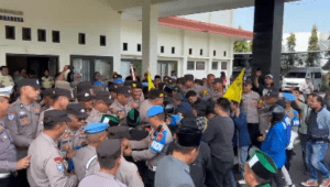 Demo banjar ricuh Image of Demo banjar ricuh