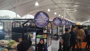 Foto : Kawasan pusat Jajanan Food Court Alun-alun Ciamis