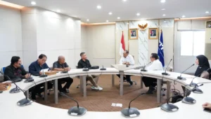 Rri dukung penghargaan kartini musik dan film, bentuk kerja sama dengan wartawan senior Image of Rri dukung penghargaan kartini musik dan film, bentuk kerja sama dengan wartawan senior