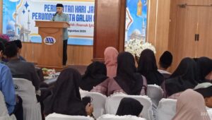 Menapaki Usia 37 Tahun, Perumdam Tirta Galuh Ciamis Perkuat Inovasi dan Pelayanan Direktur Perumdam Tirta Galuh Ciamis, Amsi Yudi Purwanto saat menyampaikan sambutan di acara syukuran HUT ke-37, Jumat, 1 Agustus 2025. (Foto: Aldi/Pewarta.id)