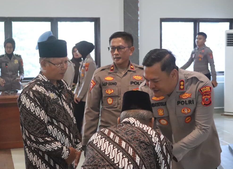 Image of Purnawirawan (2)