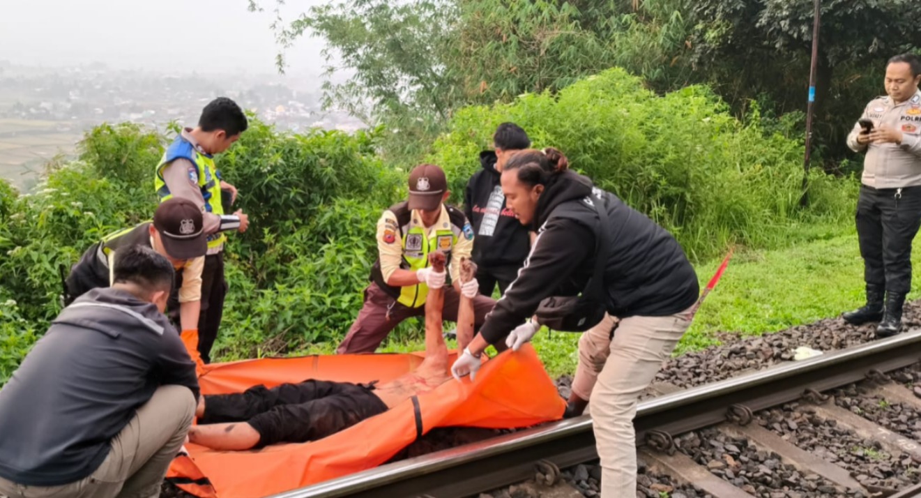Image of Laka kereta garut (1)