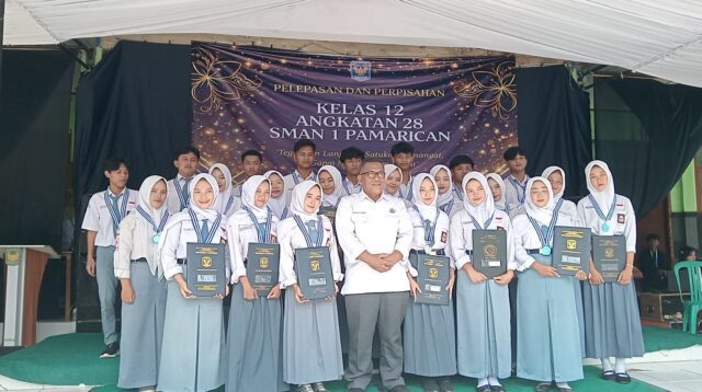 Image of Sman 1 pamarican lepas 197 lulusan angkatan ke 28, siswa siapkan sendiri seluruh rangkaian acara