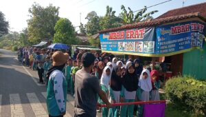 Jalan santai, sdn 1 sidaharja, pamarican, kenaikan kelas, senam bersama Image of Jalan santai, sdn 1 sidaharja, pamarican, kenaikan kelas, senam bersama