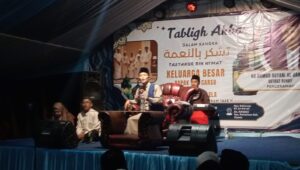 Image of Tabligh akbar tasyakur bin nikmat keluarga besar aco carso dan yeti nurlela hadirkan kh. ahmad royani al bantani